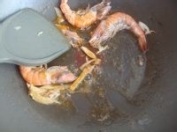 白菜炒大虾详细做法