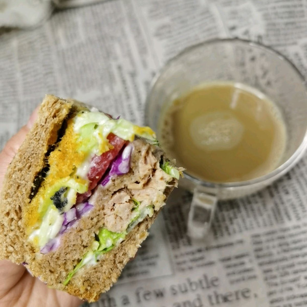 超级金枪鱼肉松三明治