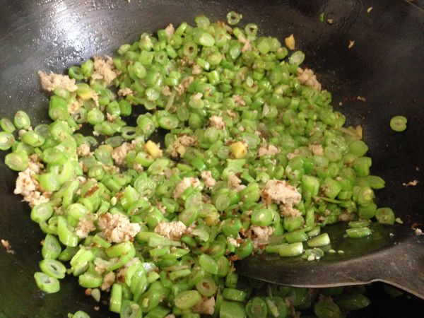 榄菜肉沫四季豆