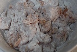 大加乐分享酥脆里嫩的香辣鸡米花做法