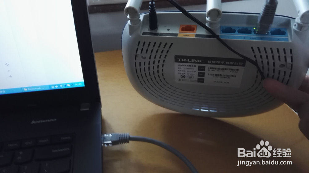 一个猫如何连接两个路由器