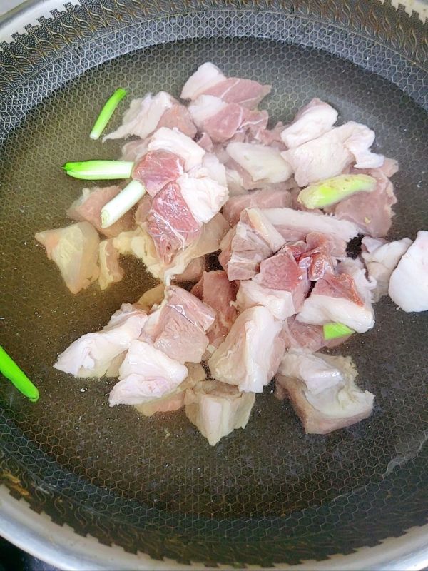 羊腿肉炖白萝卜