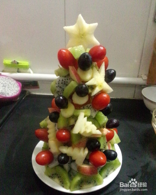 水果圣诞树怎么插牙签
