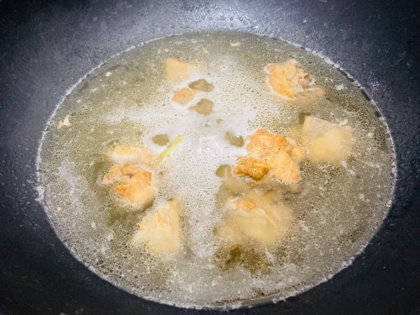 猪肚鸡荞麦汤面