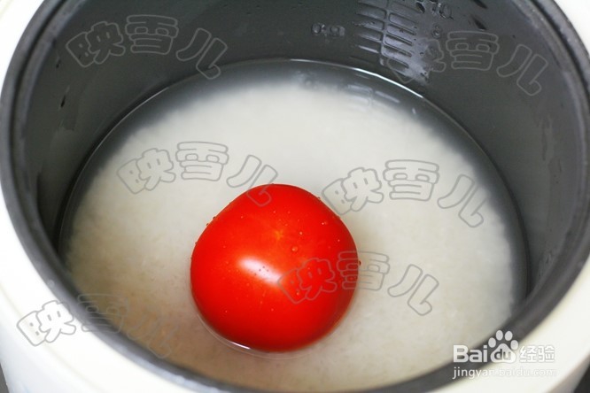 如何做电饭煲西红柿饭:整个蕃茄饭