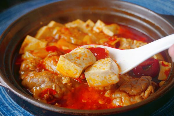 泡椒猪脑花烧豆腐