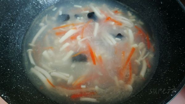 素烩玉菇蛋花汤