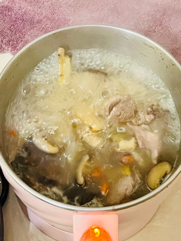 麦冬沙参玉竹鸭肉汤