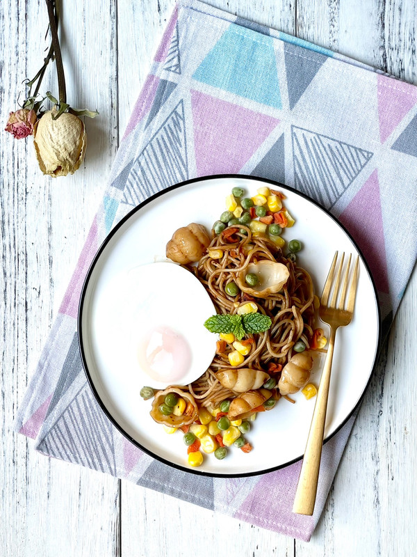 韩式辣酱杂蔬意面