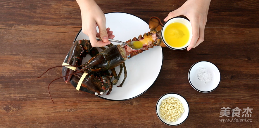 黄油焗波士顿龙虾