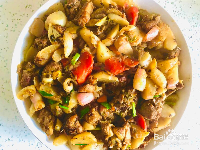 「年夜饭」红焖土鸡萝卜的做法