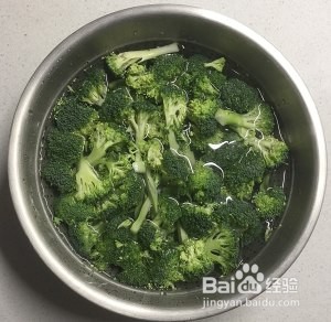 食补养生蚝油干锅西兰花的做法