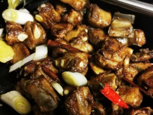 如何做排骨炖海带