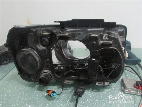 中山路虎神行者2大灯升级海拉5双光透镜氙气灯