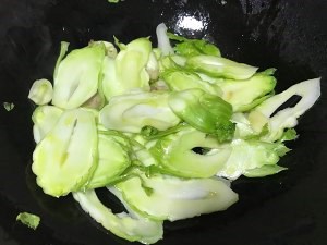 培根炒儿菜制作方法！