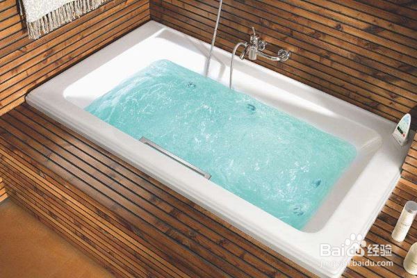 黑色牛仔裤第一次怎么洗不掉色