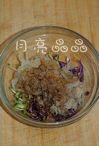 过年餐桌上最受欢迎的一道菜－－凉拌海蜇头