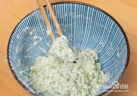 12个月宝宝零食-----西蓝花鸡蛋鱼糕