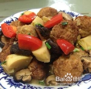 春笋香菇烩肉丸的做法