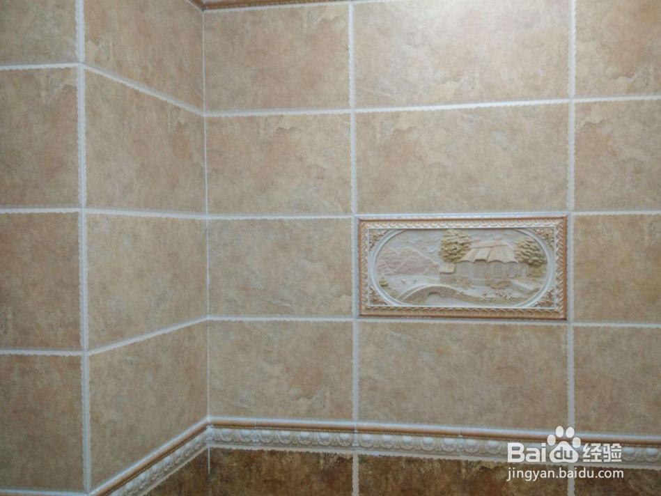 墙面瓷砖坏了几块找不到原色如何补旧