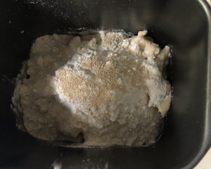 火腿肉松面包的做法