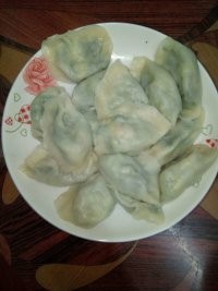 私房小厨教你包饺子，简单又美味。