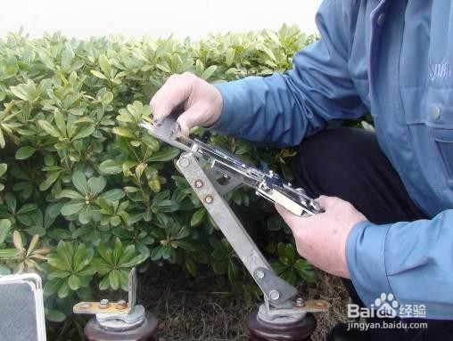 高压隔离开关触指压力测试现场操作图解