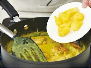 教大家做菠萝咖喱鸡