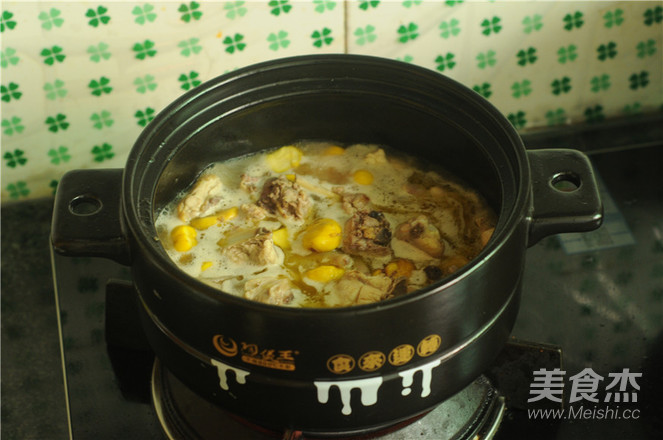 板栗烧鸡的做法
