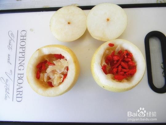 雪梨银耳盅的做法