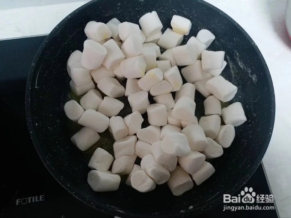 如何做出好吃美味嚼劲十足的蔓越莓花生牛轧糖