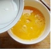 给剩米饭披上华丽的外衣—蛋包饭