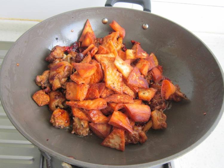 辣子鸡的制作方法是什么