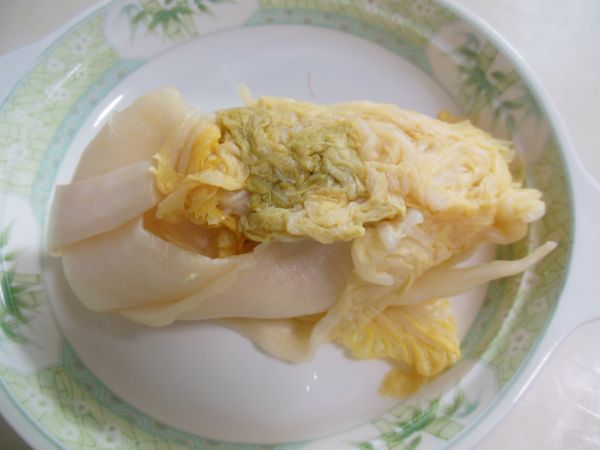 酸菜粉条猪肉盒子