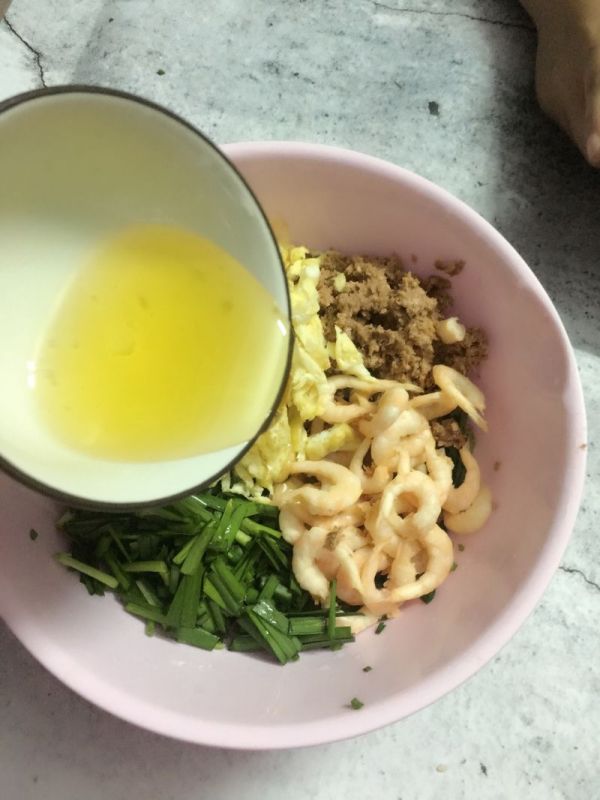 北极虾韭菜盒子
