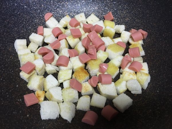 馒头火腿鸡蛋饼