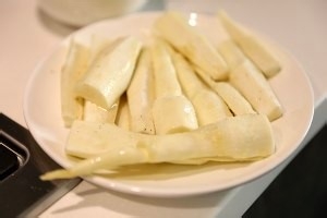 烤茭白笋的做法