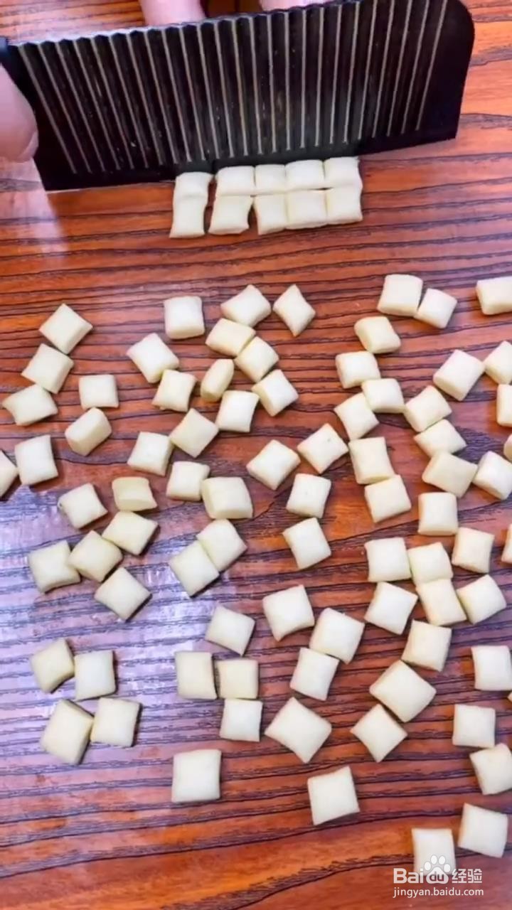 如何做好吃的奶香小馒头?