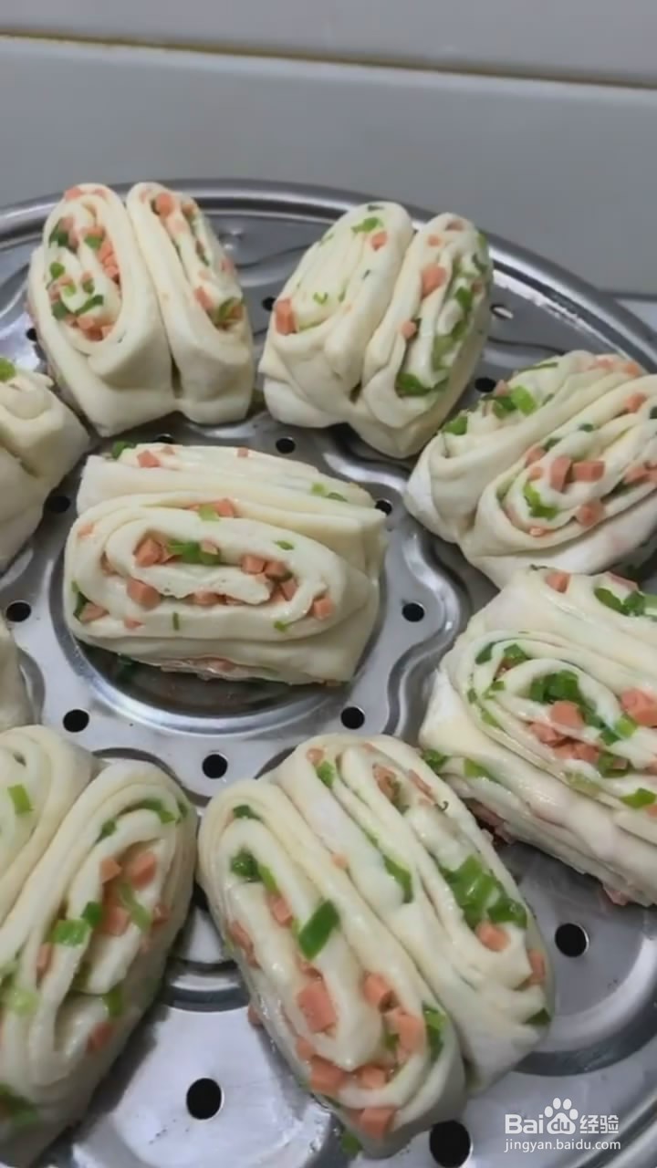 如何制作火腿花卷
