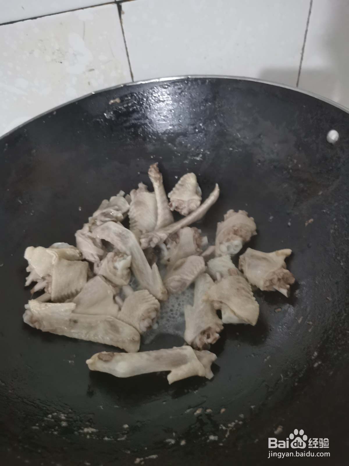 鸭翅膀如何焖茄子