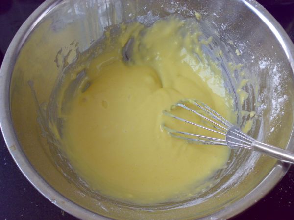 双色蜂蜜蛋糕卷