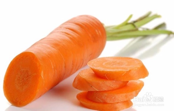 金毛吃什么食物可以美毛(狗狗美毛的方法)