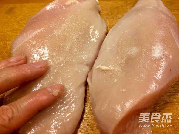 鲜煎鸡胸肉的做法