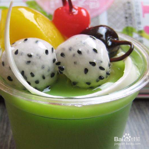 用纯牛奶和qq糖做布丁的方法