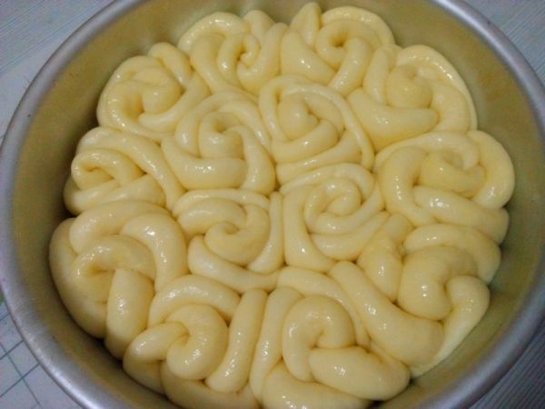 玫瑰花酸奶面包