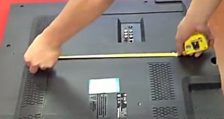 乐视电视挂墙安装方法