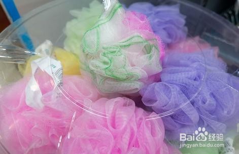 怎样清洁卫生间里的小物品