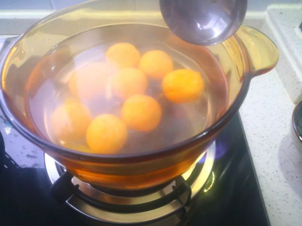 红糖姜煮豆沙南瓜汤圆