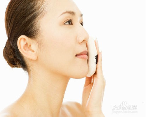 秋季护肤小常识：如何避开这些补水保湿误区