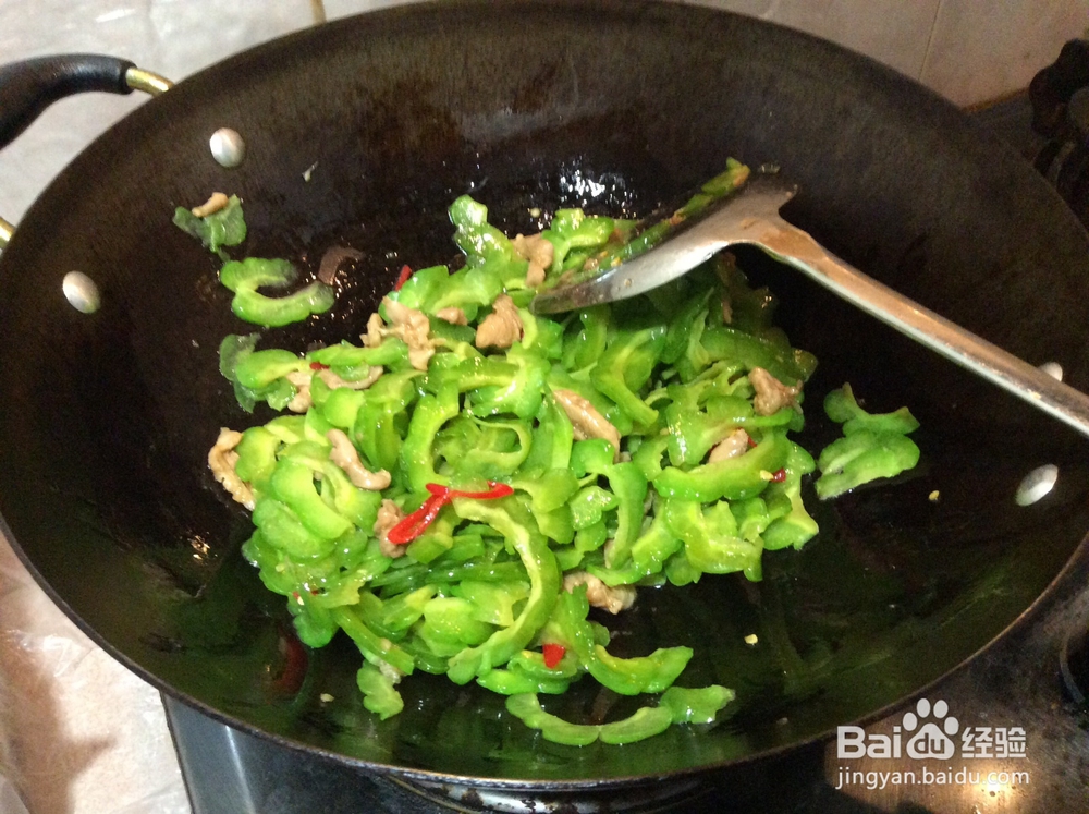 苦瓜滑鸡片的做法